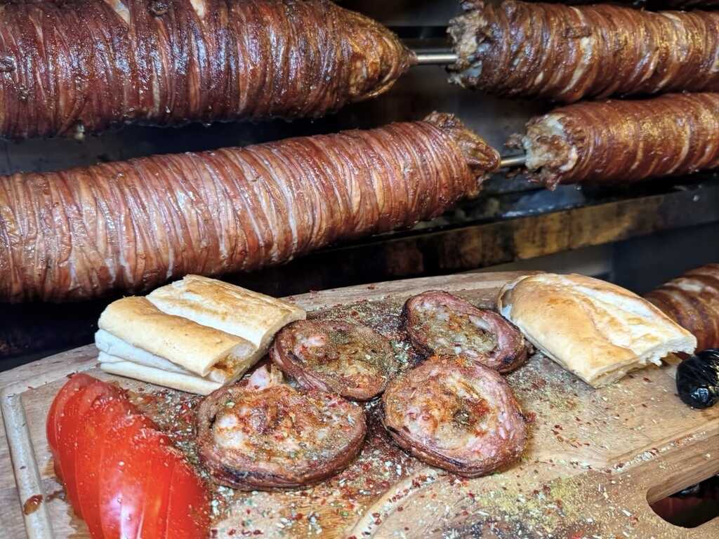 Düğün ve Nişan Kokoreç Arabası Kiralama
